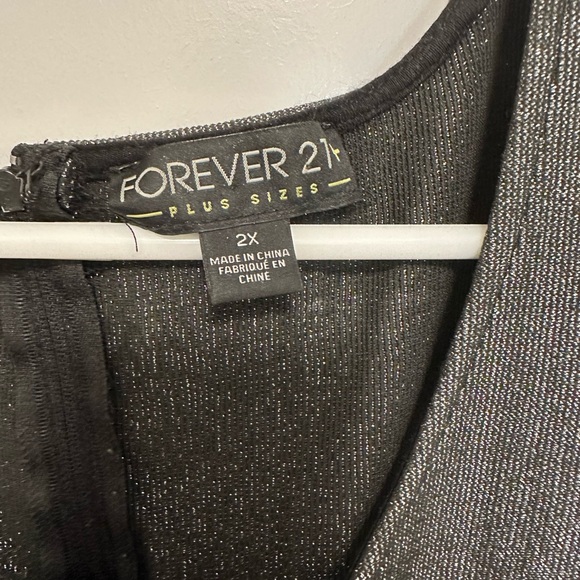 Forever 21 21+ Plus Dress Size 2X - Picture 2 of 4
